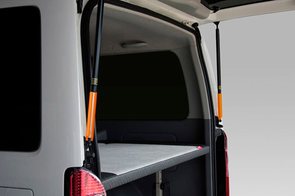 ハイエース200系 専門店 ユーアイビークルのハイエース リアゲート用