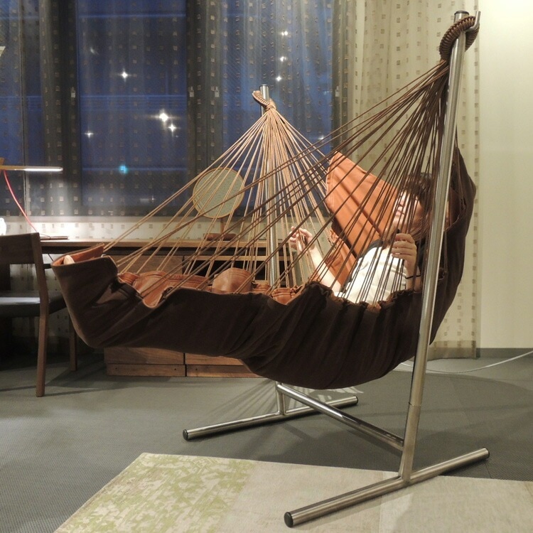 アウトドア対応、自立式ハンモックチェア コンパクト グレー/グリーン