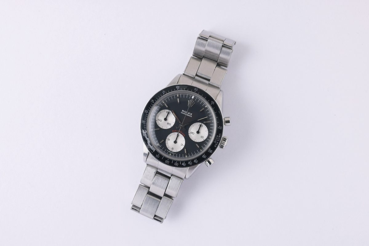 約3000万円。ロレックス、超レアな非防水仕様のデイトナ赤表記モデルと