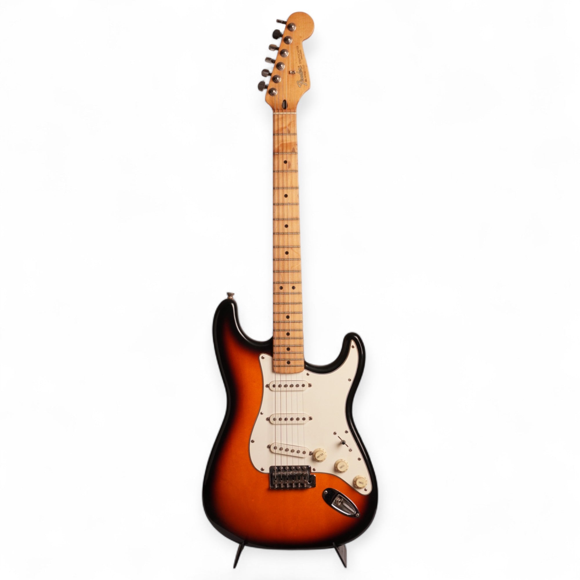 Fender Stratocaster – 2006 (Made in Mexico, Sunburst) – Gokula Music