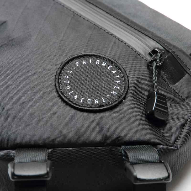 FAIRWEATHER* frame bag half (x-pac black) - BLUE LUG GLOBAL ONLINE