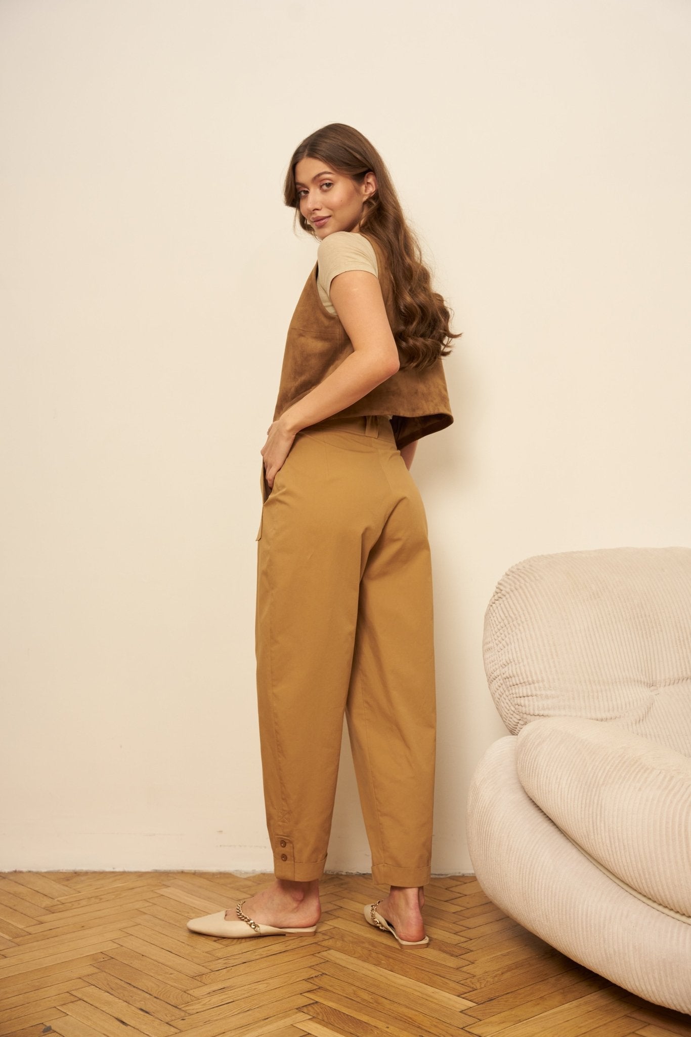 Cotton Tapered Carrot Pants with Pockets | Stylish & Comfortable