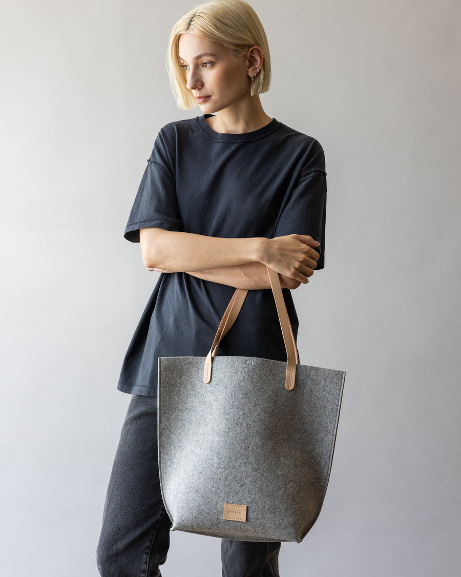 Hana Merino Wool Tote Bag in Gray | Graf Lantz