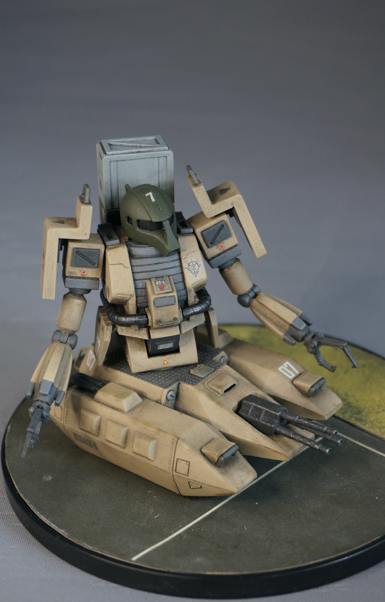 アクシズ社オシリス・エリア MGEXクシャトリヤ 海外スタジオ￼正規品