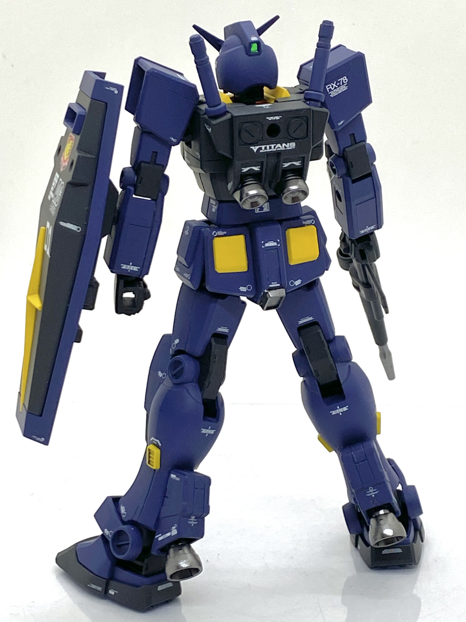 EG RX-78T ガンダム(ティターンズ仕様)｜ウサ男さんのガンプラ作品