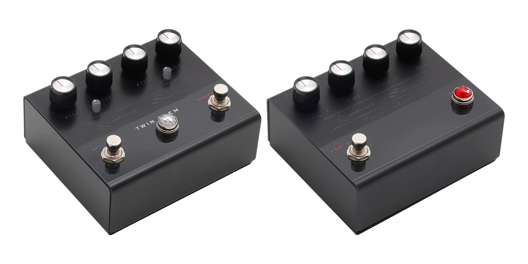 Jackson Audioより、TWIN TREMと1484 Twin Twelveのブラック