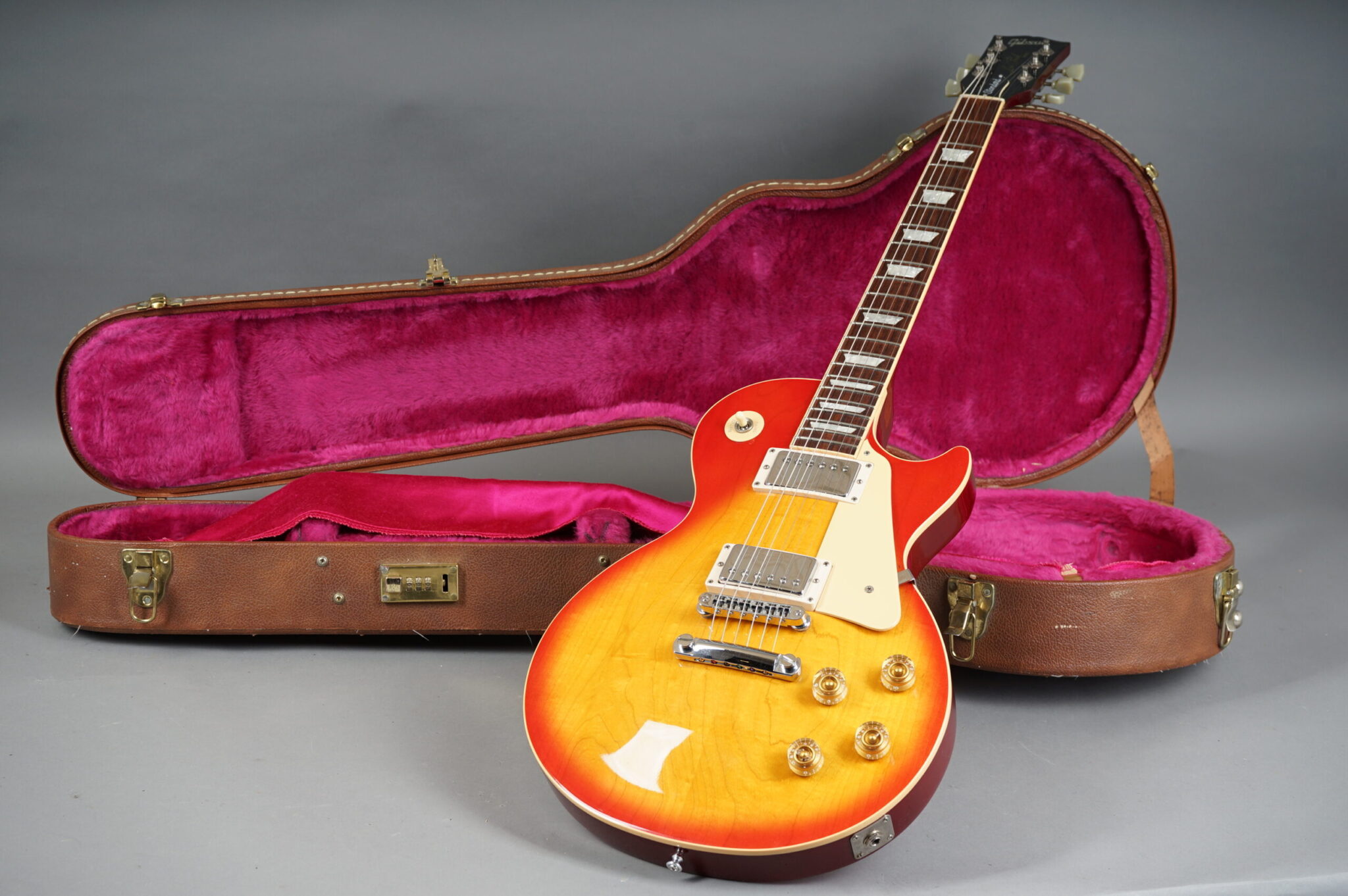 1992 Gibson Les Paul Standard – Sunburst – GuitarPoint