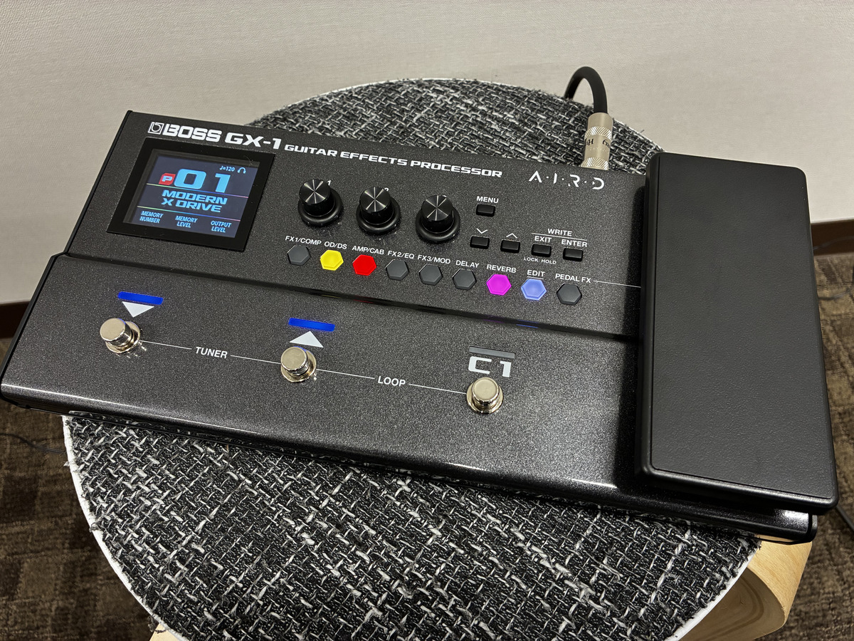 実機レビュー】BOSS GX-1｜軽量コンパクトな最新マルチ・エフェクター