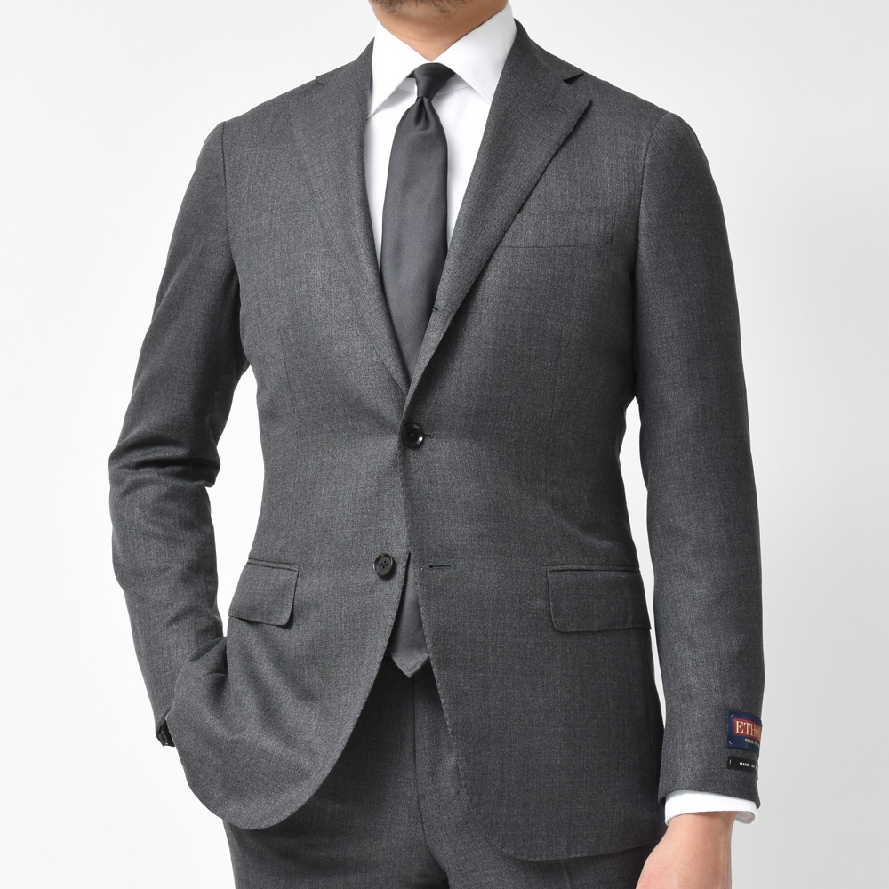 グレーのイメージが変わるかもしれません！？RING JACKET（リング