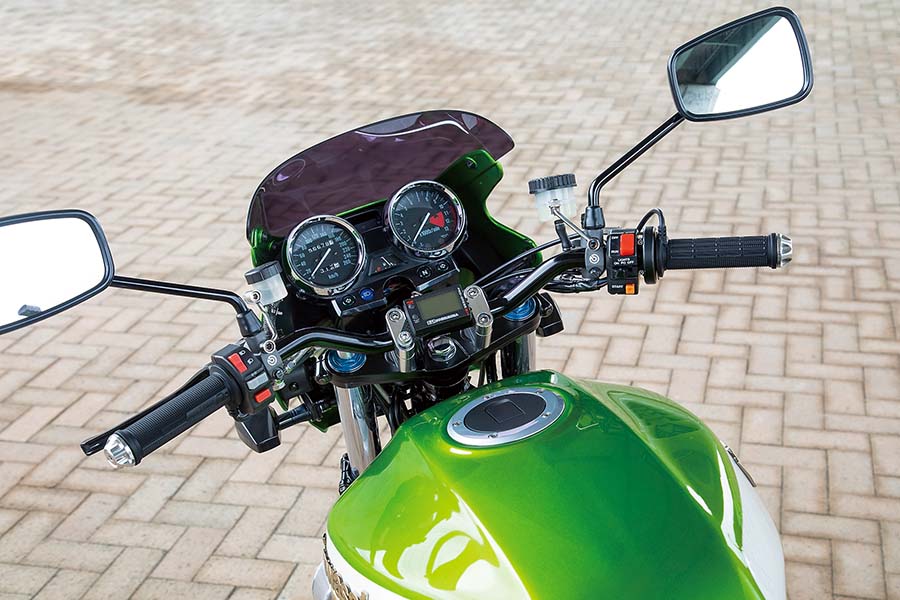 トレーディングガレージ ナカガワ ZRX1100（カワサキ ZRX1100