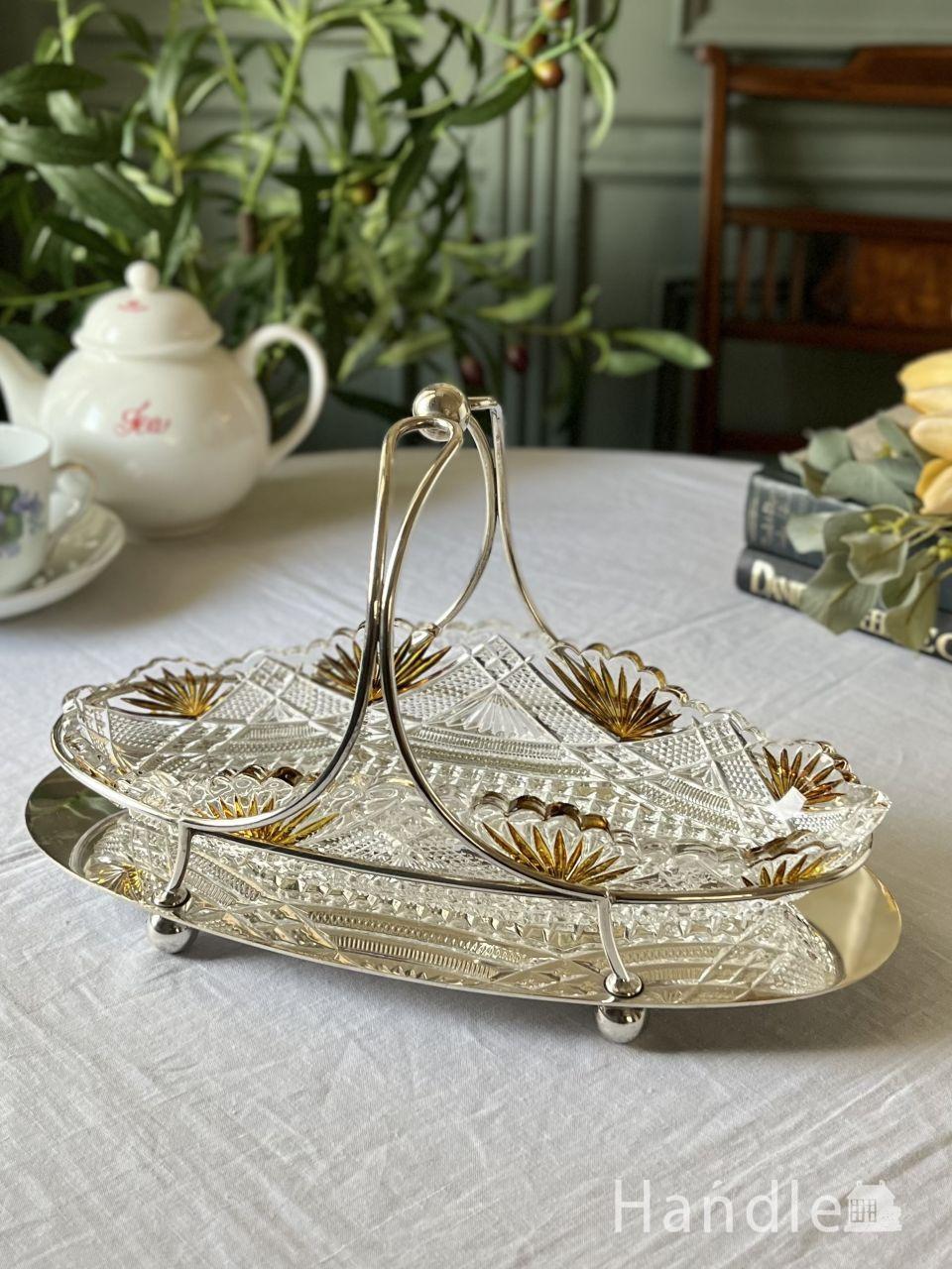 ディプレッショングラスのアンティークプレート、ケンブリッジ社の