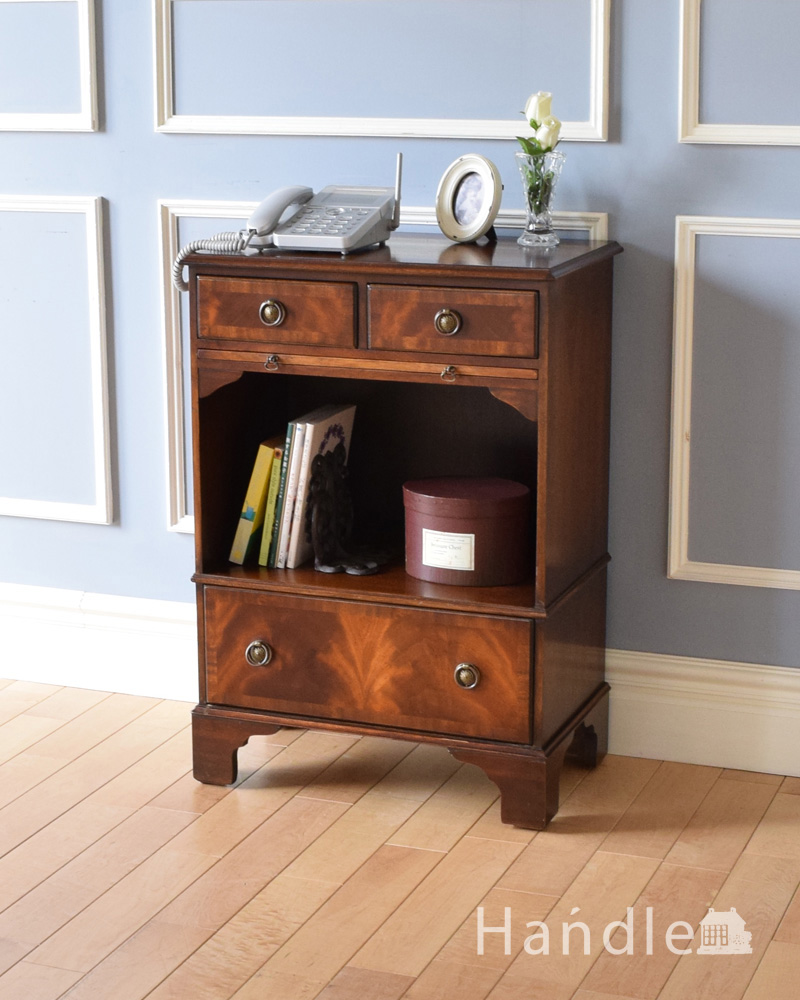 マホガニー材のアンティーク家具、英国のおしゃれなベットサイド