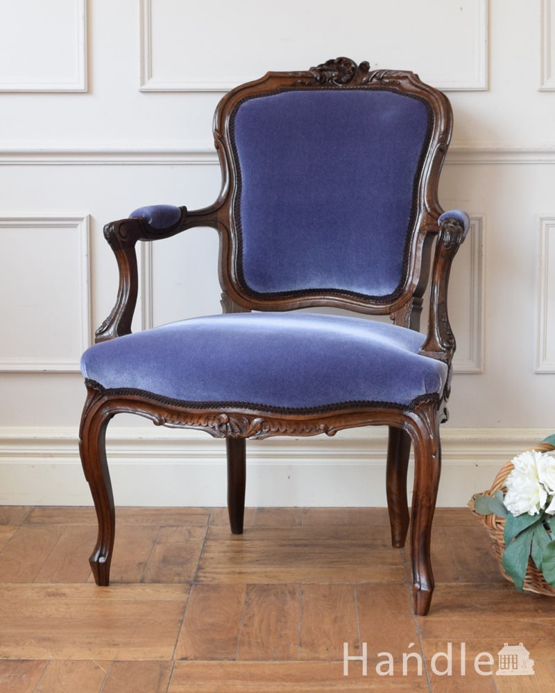 フランスのアンティークチェア、優雅なアーム付きのサロンチェア(q-404