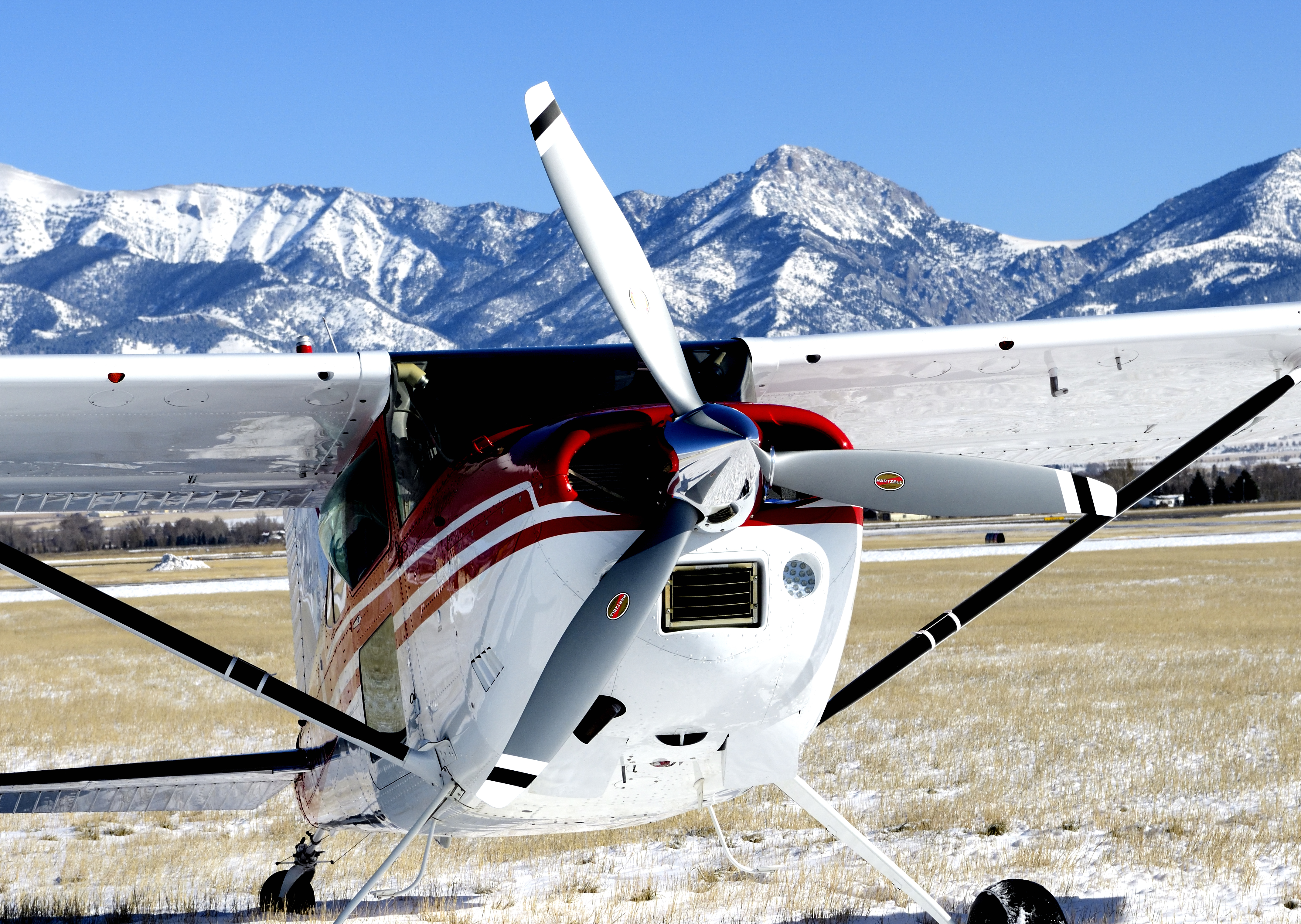 Built for the Backcountry: Cessna Skywagon Owners Put Hartzell's
