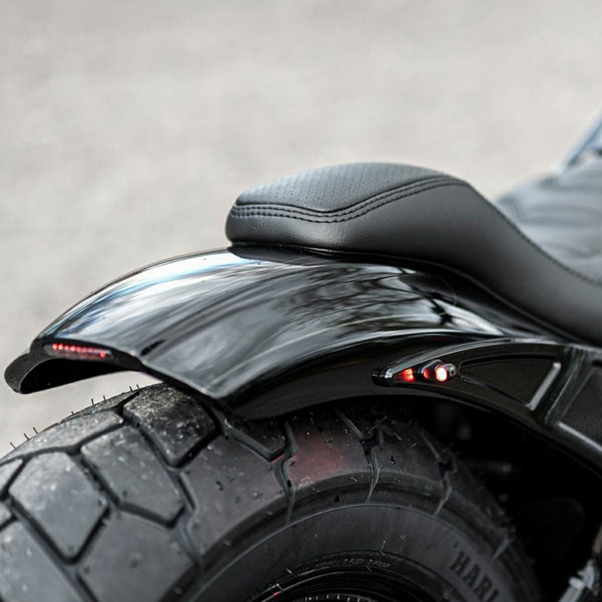 000000103054-01.jpg?size=l&w=