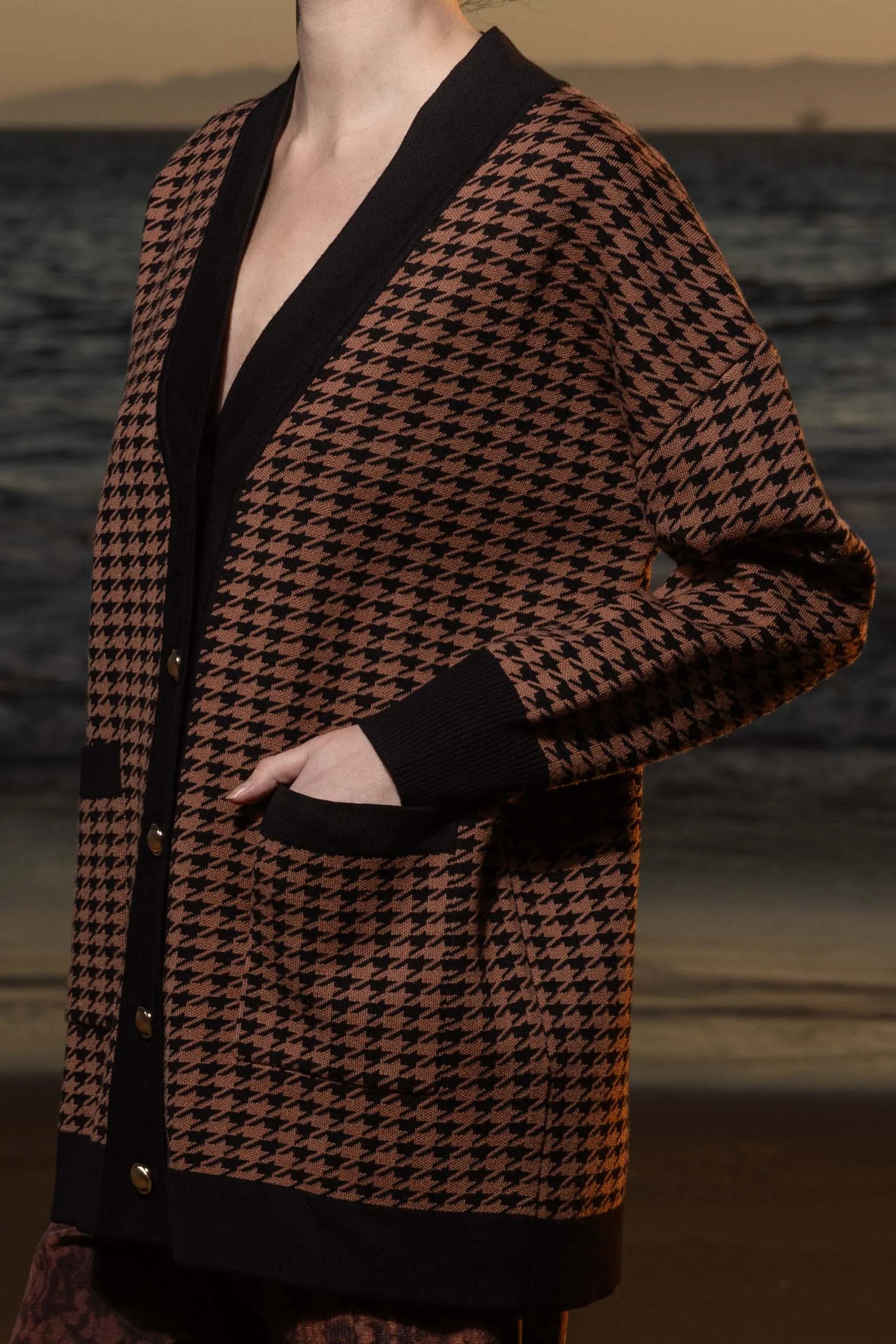 Fanny Cardigan - Chocolate Houndstooth – Heidi Merrick