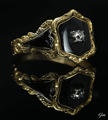 ジョージアンのカンティーユ＆ガーネットの優美なハープのブローチ