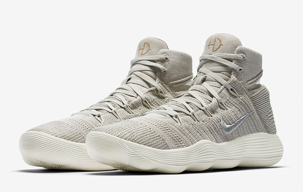 2017 Nike Hyperdunk Review​ | Men's Health