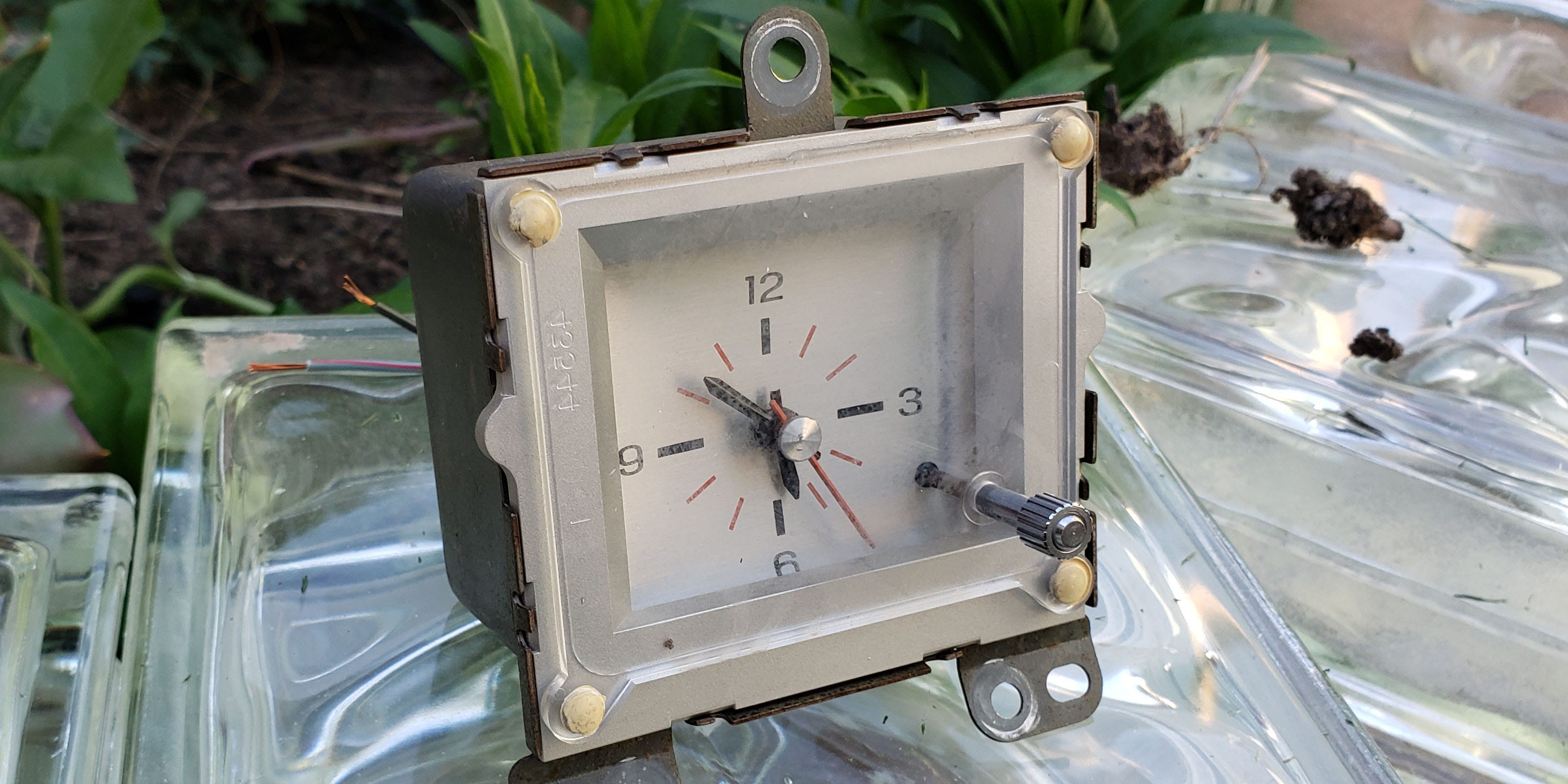 Car Clock of the Week: 1981 Mercury Cougar XR-7 Analog