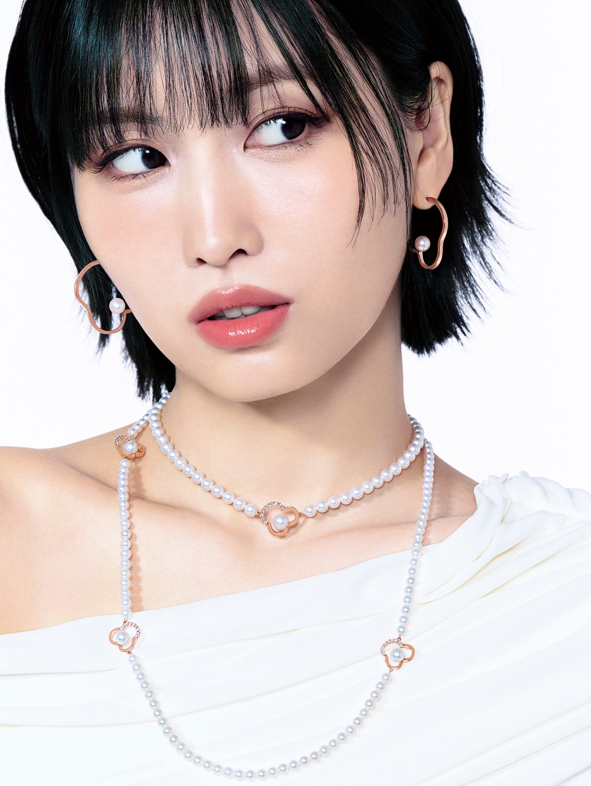 TWICE MOMOがTASAKIの“チャンツ”とともに奏でる、フローラルなリズム