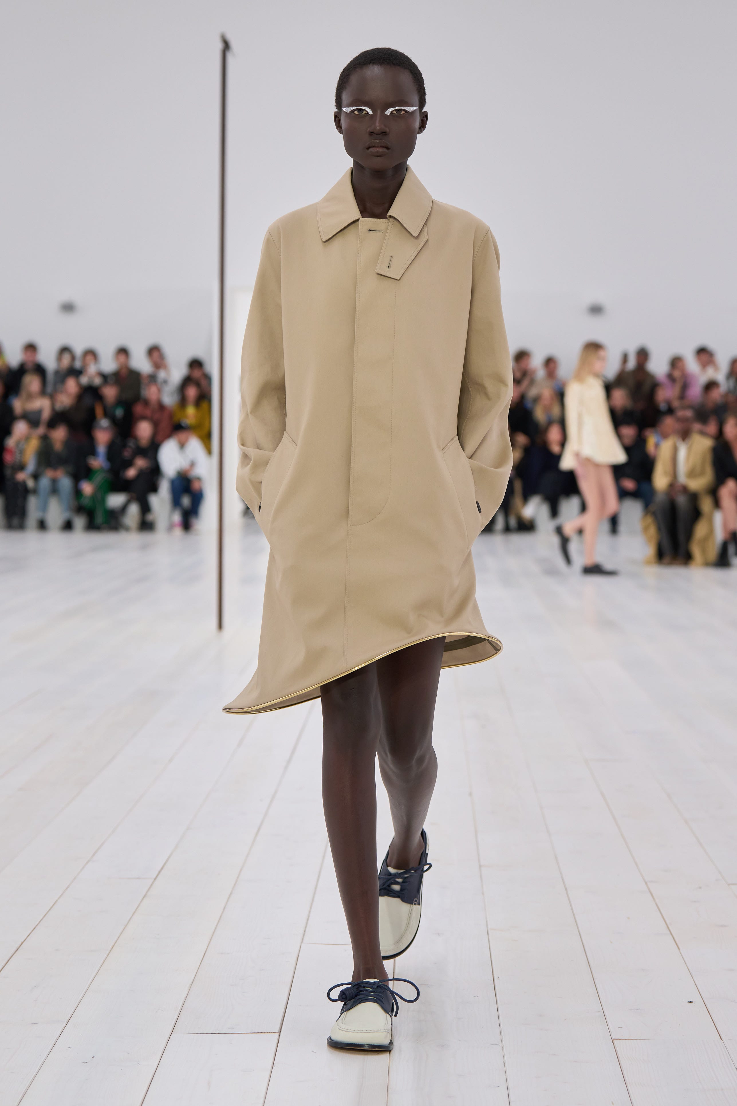 ロエベ（LOEWE）」2025春夏コレクション | ファッション | ELLE ［エル