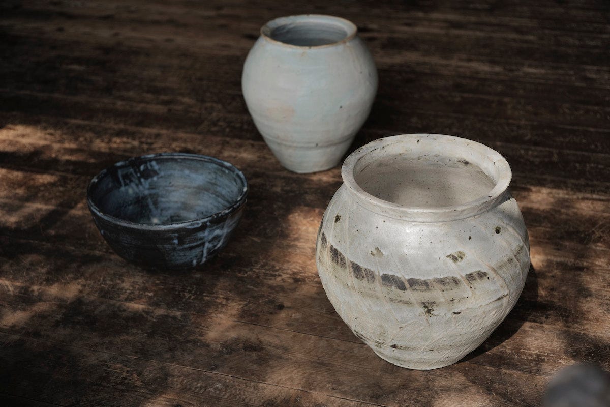 シボネで陶芸家・小野哲平の個展が開催 | ELLE DECOR [エル・デコ]