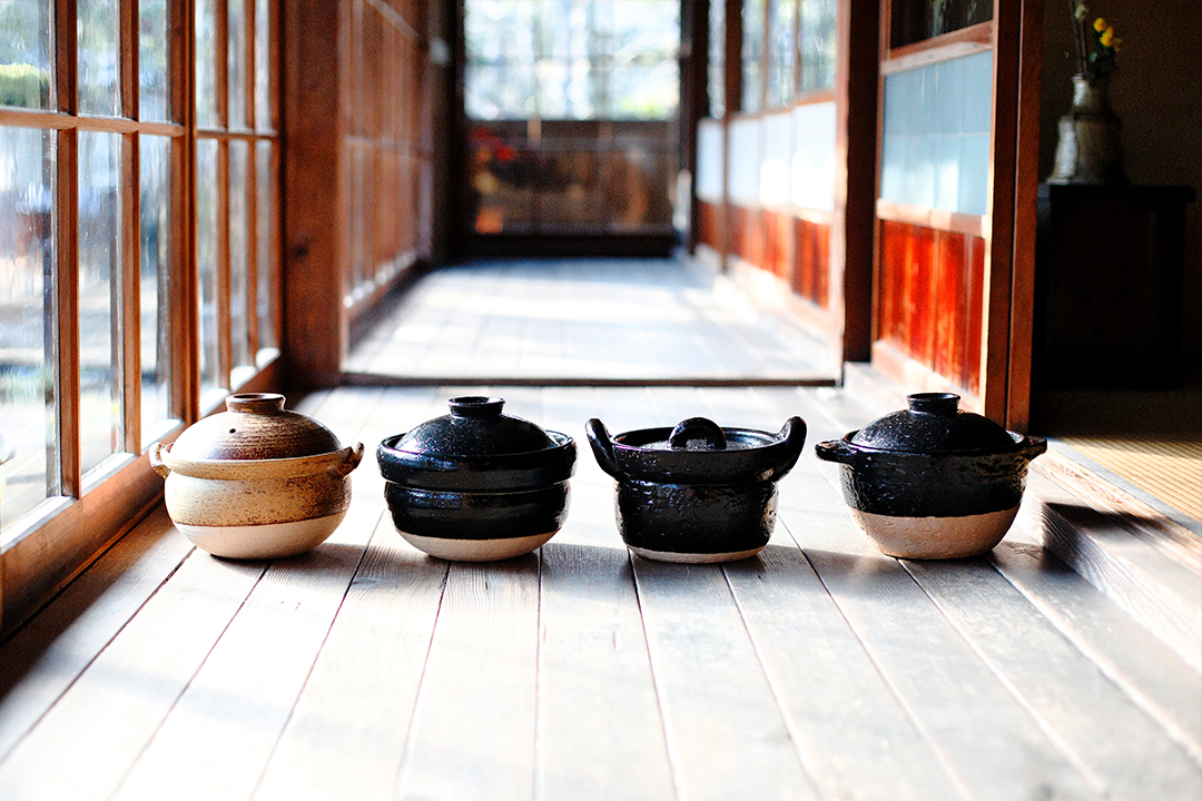 始めちょろちょろ、中ぱっぱ～”のおいしい土鍋ごはんが、火加減いらず