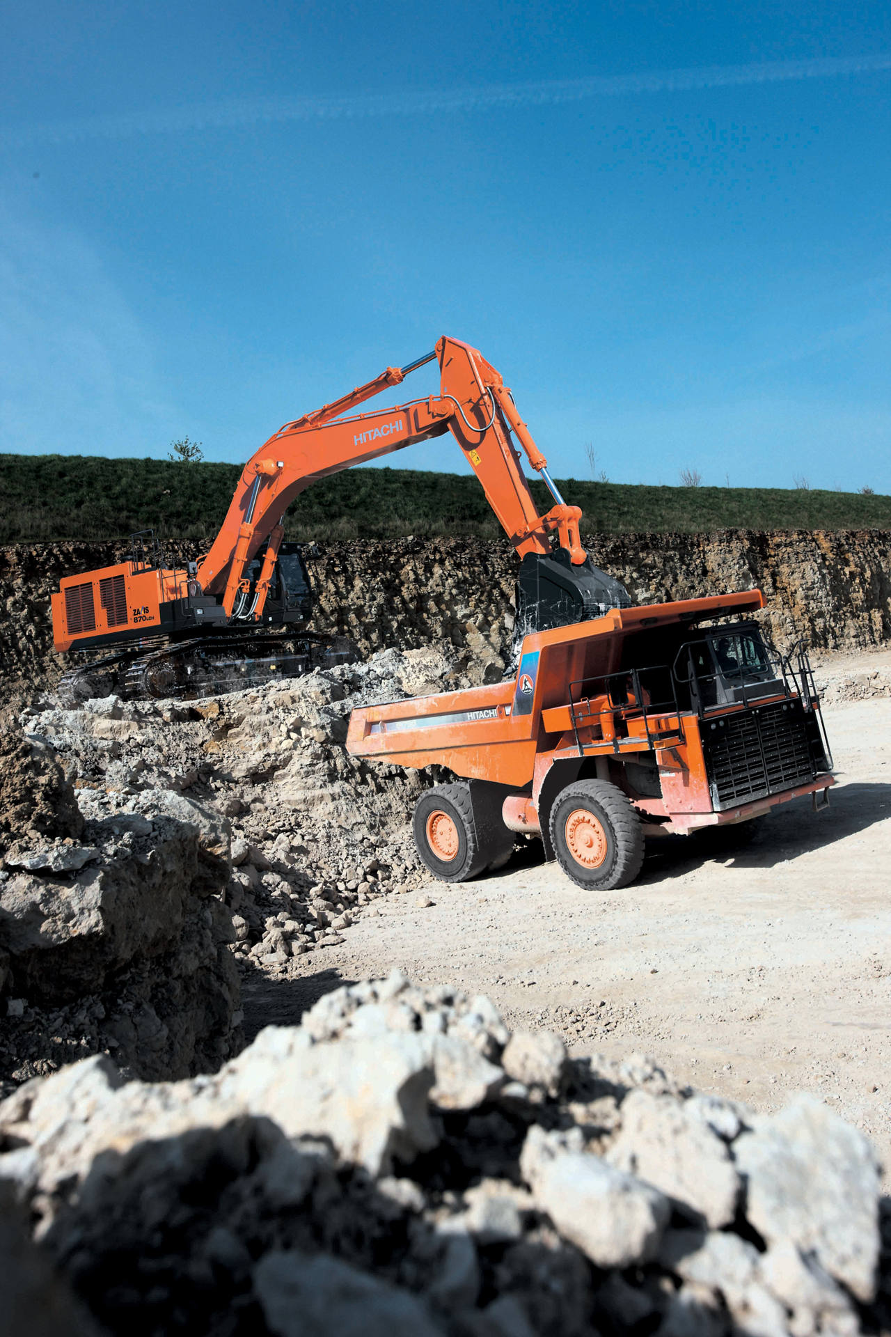 ZX870-5G Large Excavators - Hitachi Construction Machinery MENA