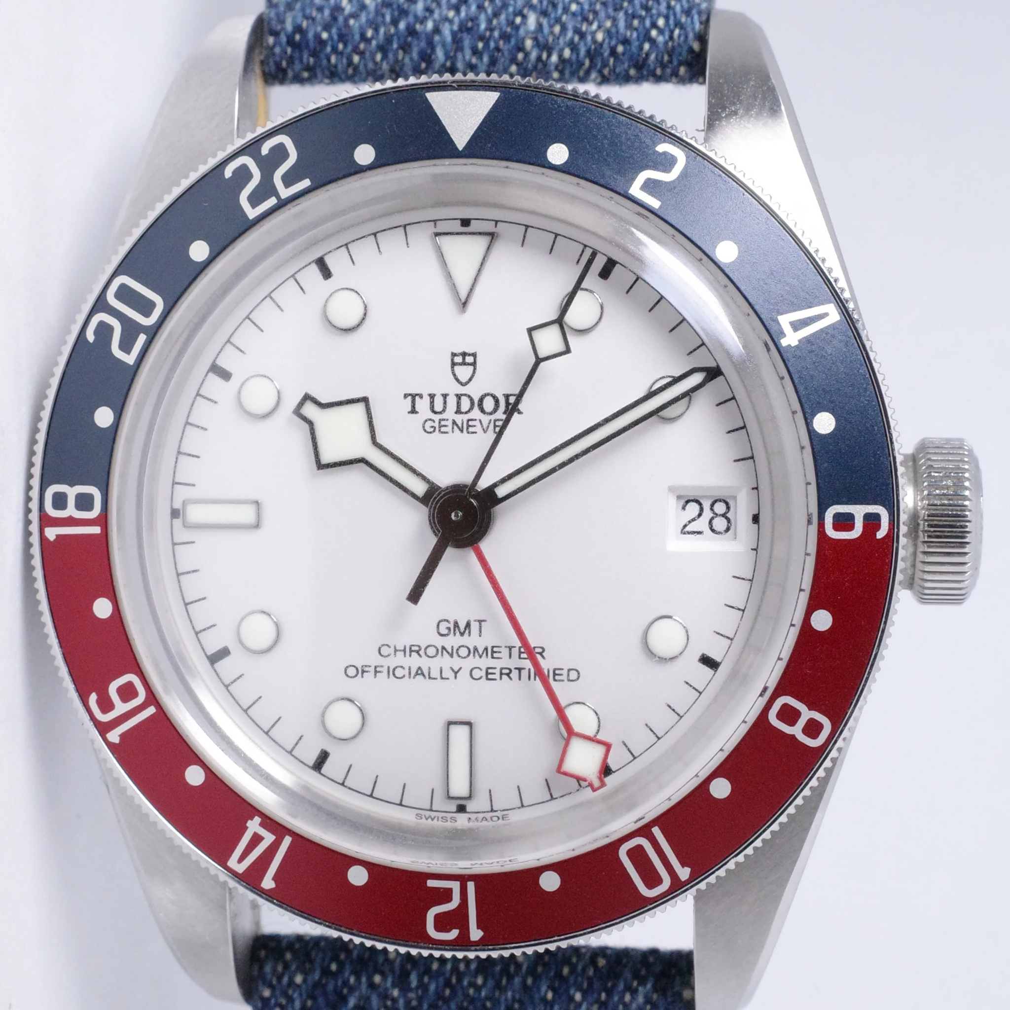 TUDOR BLACK BAY GMT PEPSI WHITE DIAL WITH EXTRA DENIM STRAP