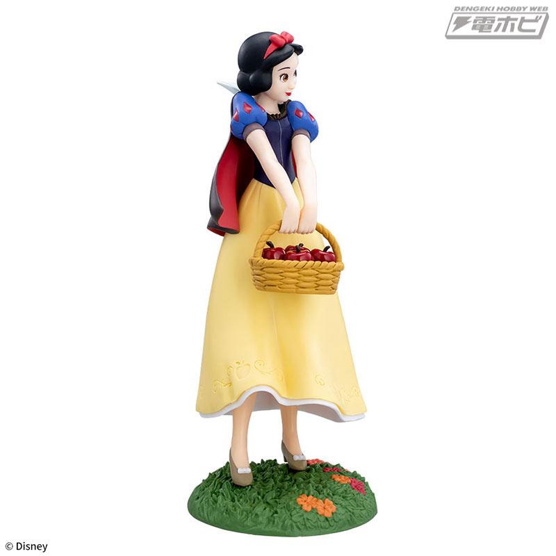 ディズニー名作アニメ『白雪姫』のリアルフィギュアやぬいぐるみ