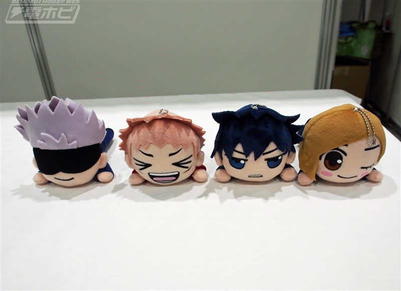 鬼滅の刃』特大寝そべりぬいぐるみ、『呪術廻戦』スーパープレミアム