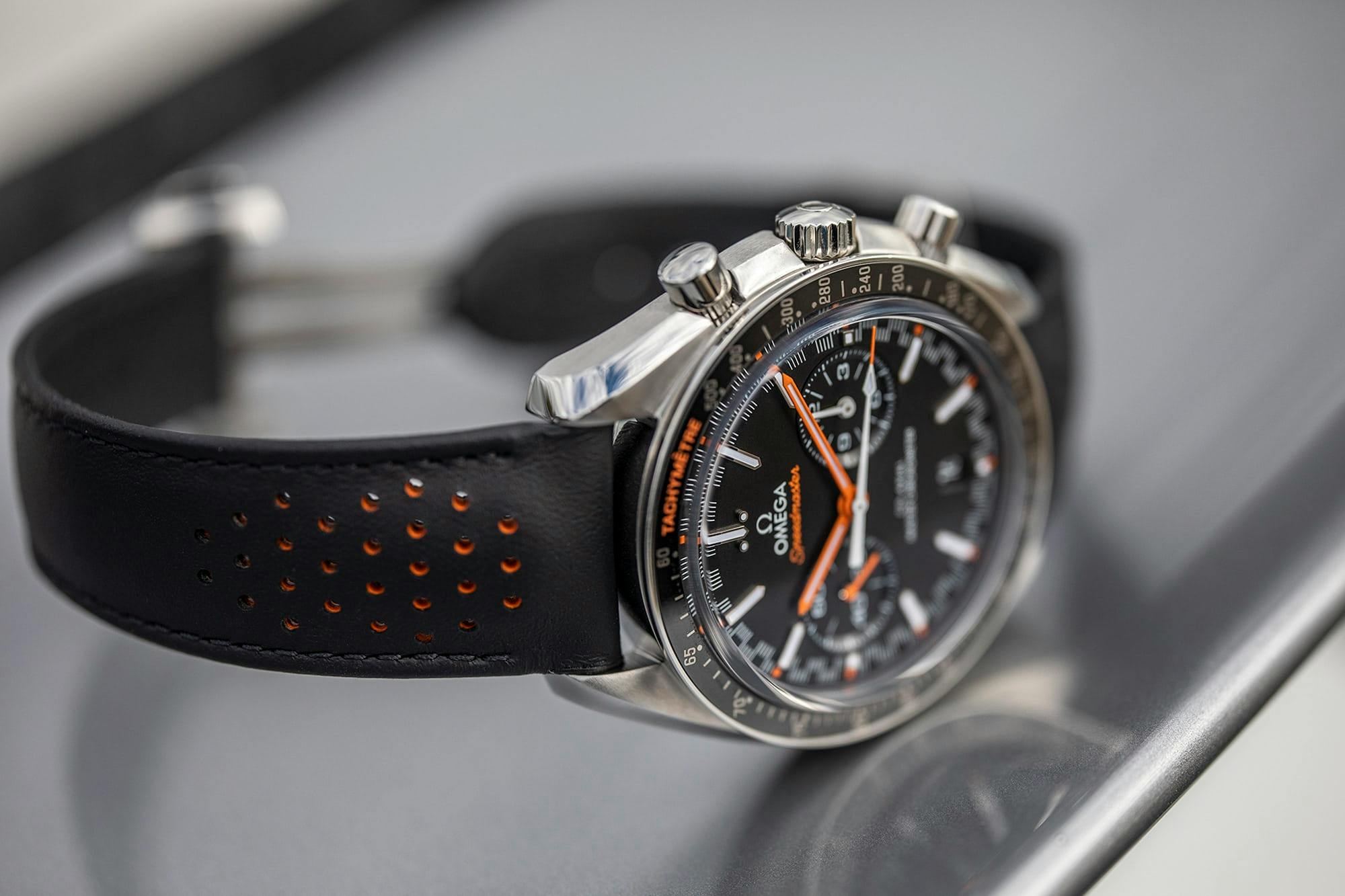 A Week On The Wrist: オメガ スピードマスター レーシング マスター