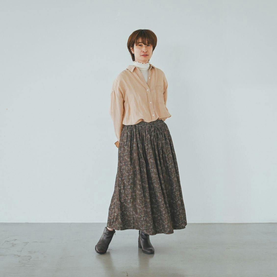 着用レビュー】秋冬コーデに加えたい1着。SOILの花柄コーデュロイ