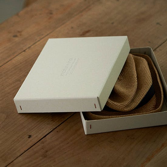 mature ha. / マチュアーハ / BOXED HAT（つば幅7cm）/ ペーパーハット