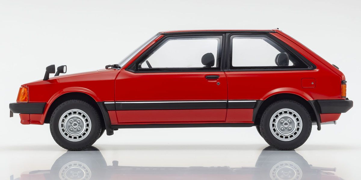 1/18 マツダ ファミリア (レッド) 限定 700個 | 鉄道模型・プラモデル