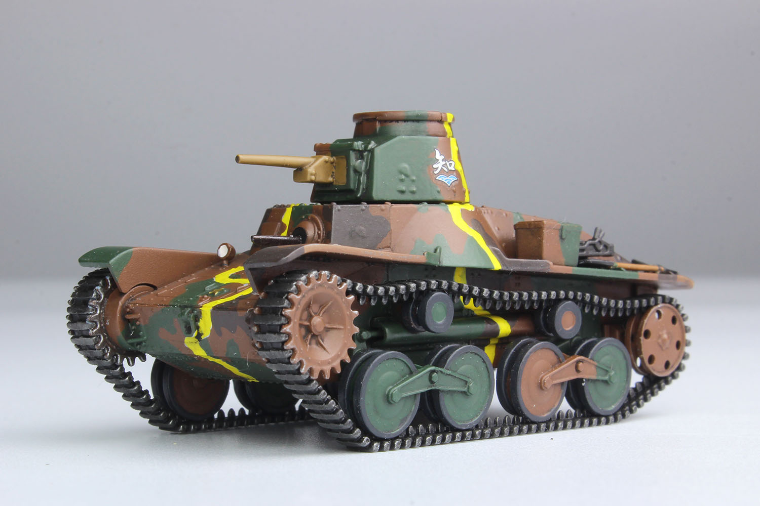 プラッツ GP72-33 1/72 九五式軽戦車 知波単学園『ガールズ&パンツァー