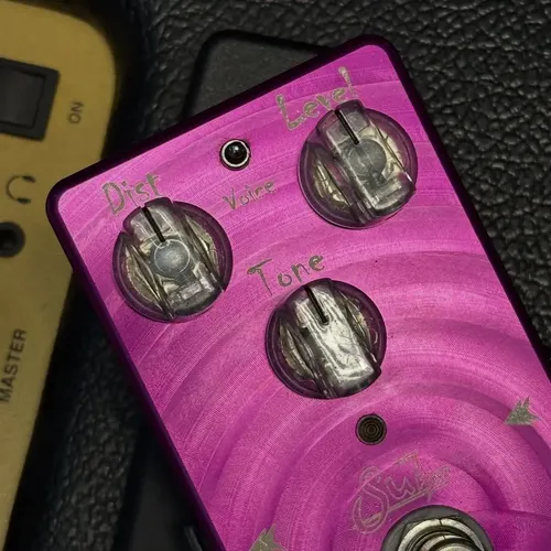 Pedal Suhr Riot Reloaded Distortion -maismusika Violeta | MercadoLivre