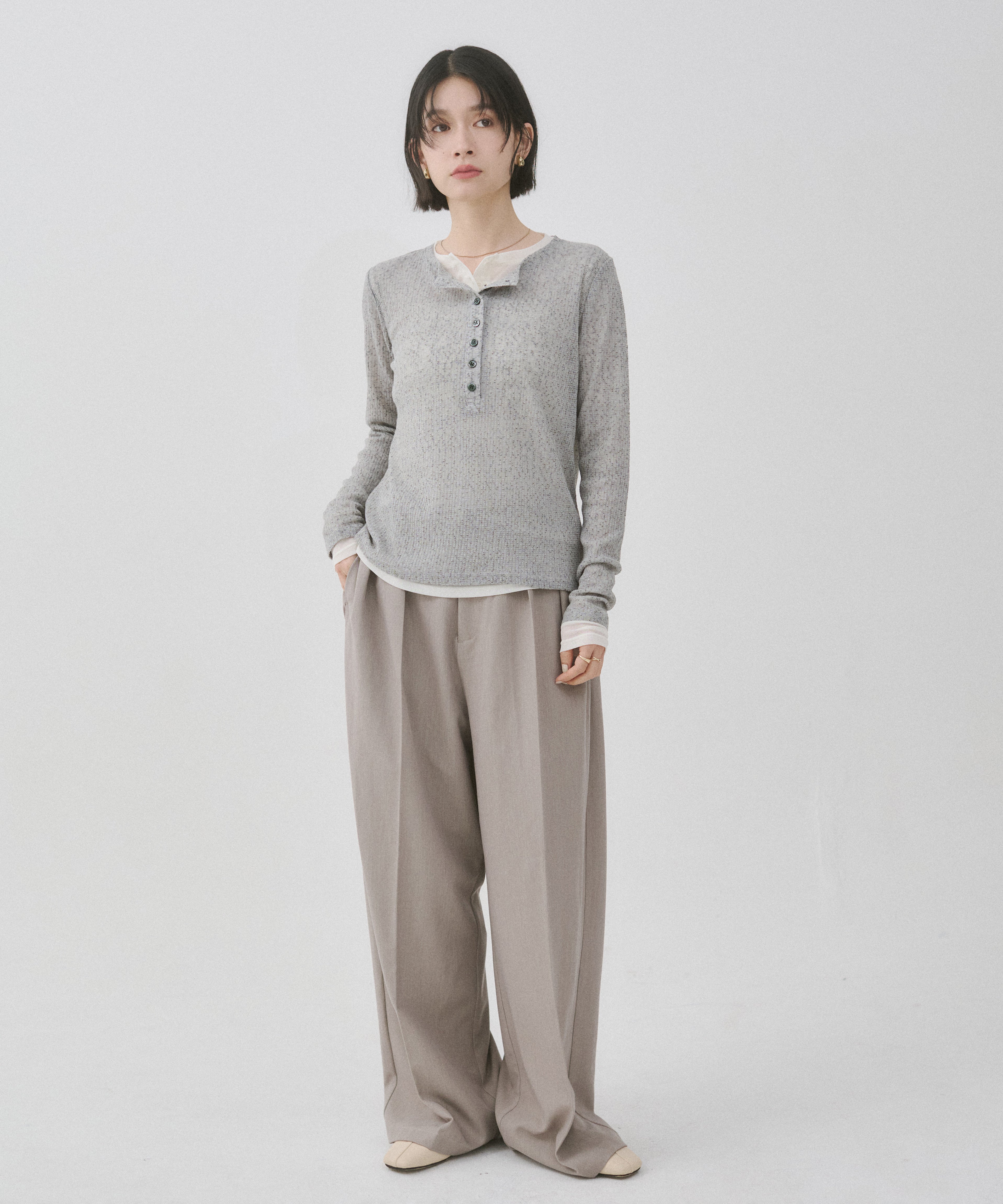 ヘンリーネック レイヤードシアートップス