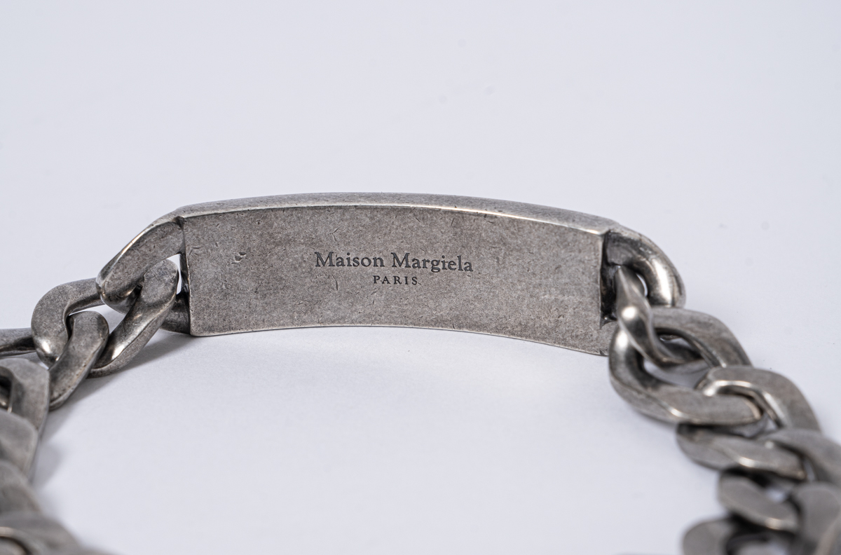 メゾンマルジェラのアノニマスIDブレスレット | HUES 福岡セレクトショップ