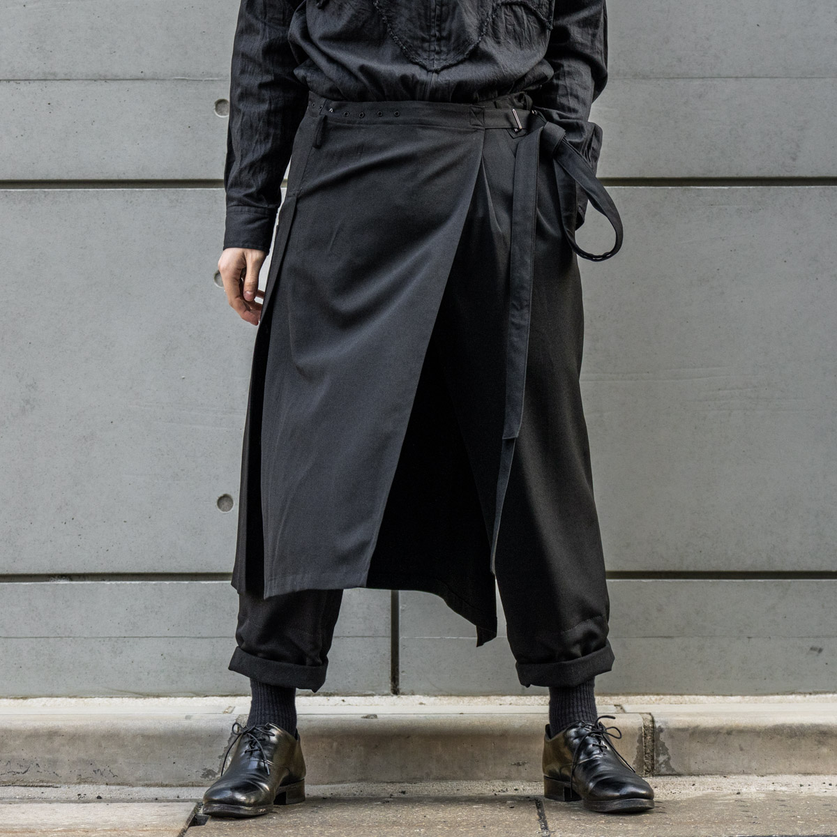 ヨージヤマモト黒パンツ型デザインスカート YOHJI YAMAMOTO BAT Skirt