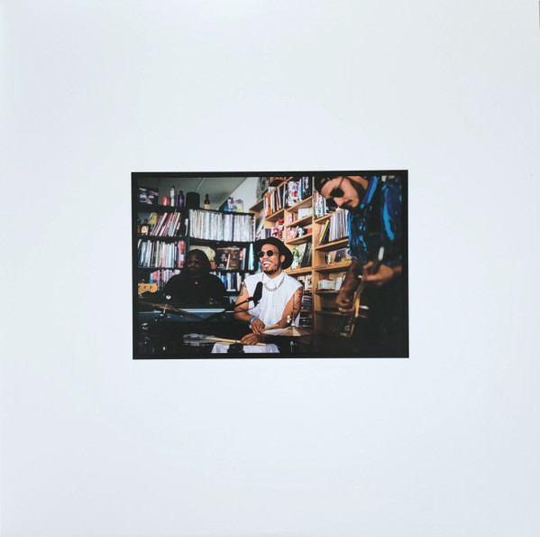 Anderson .Paak & The Free Nationals – NPR Tiny Desk: Anderson