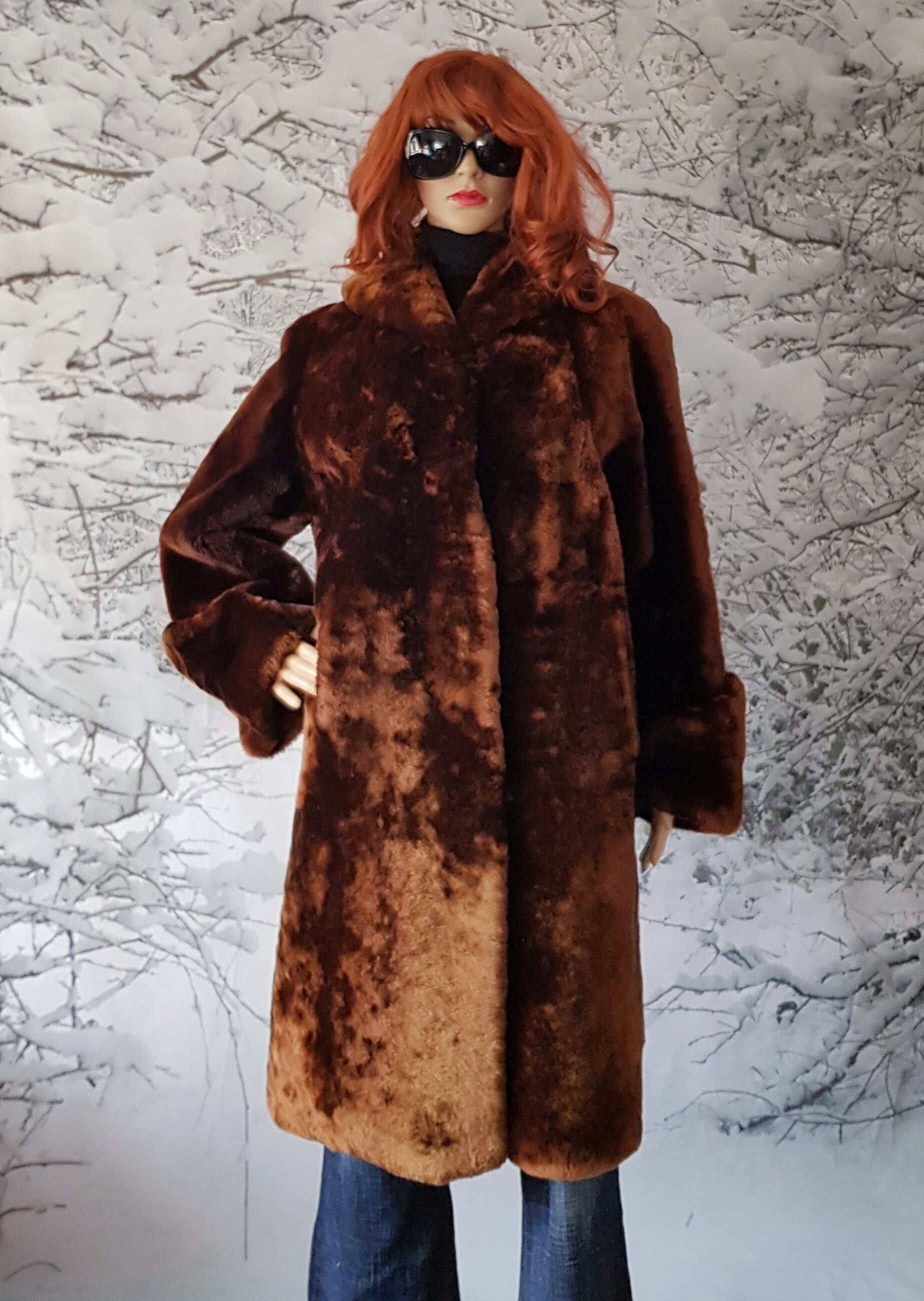 Vintage Coat: Gorgeous Vintage 1940's / 1950s Deep Russett Brown