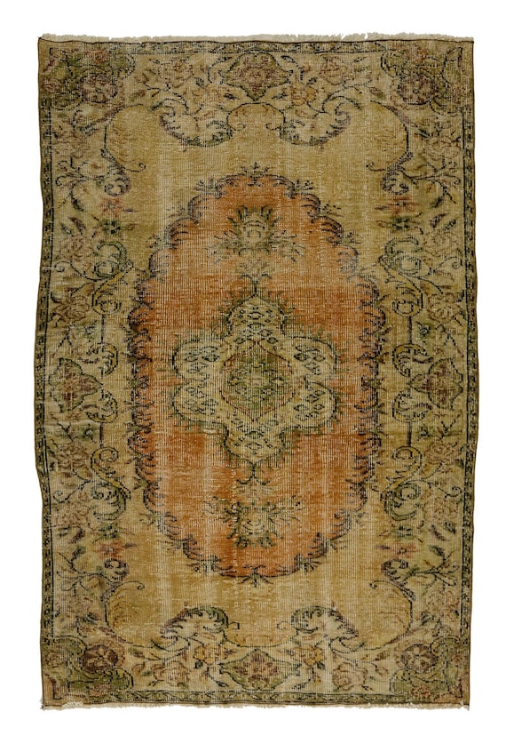 Vintage Turkish Wool Rug (5x8 Ft): Handwoven Neutral Geometric