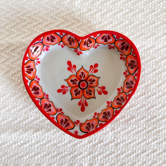 Hand-painted Ceramic Heart Plate: Guatemalan Art Pottery - Etsy