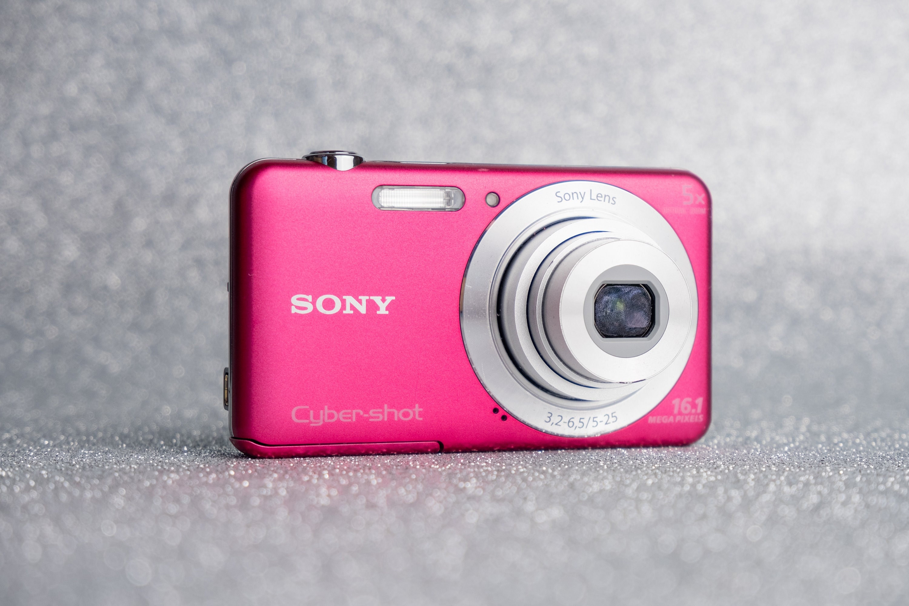 Sony Cybershot DSC-W710 - Y2K Digicam - 16.1 Mp - Pink - Charger