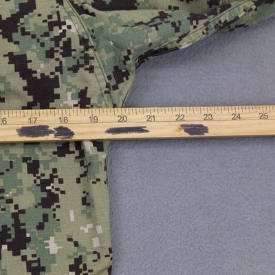 US Navy NWU Type III Shirt Mens Small 32 Short Camo Military
