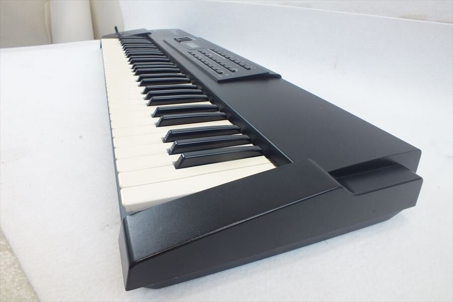 Roland XP-10 Synthesizer Black keyboard Music Instruments | eBay