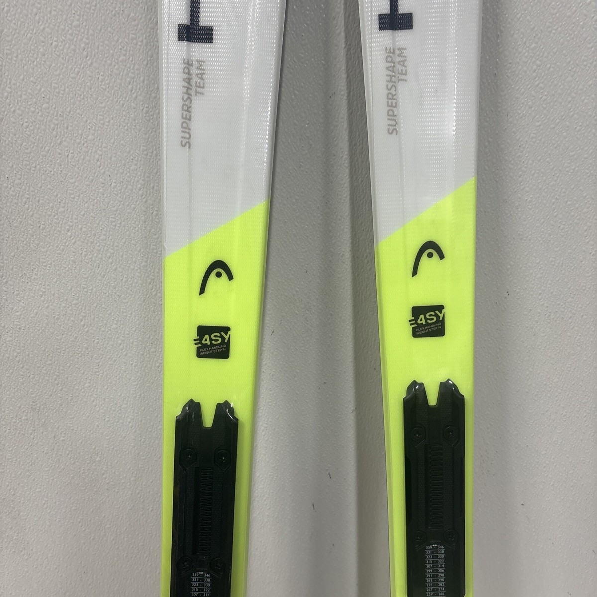 HEAD SUPERSHAPE TEAM EASY 147 CM WHITE/ BLACK/YELLOW JR'S ALL