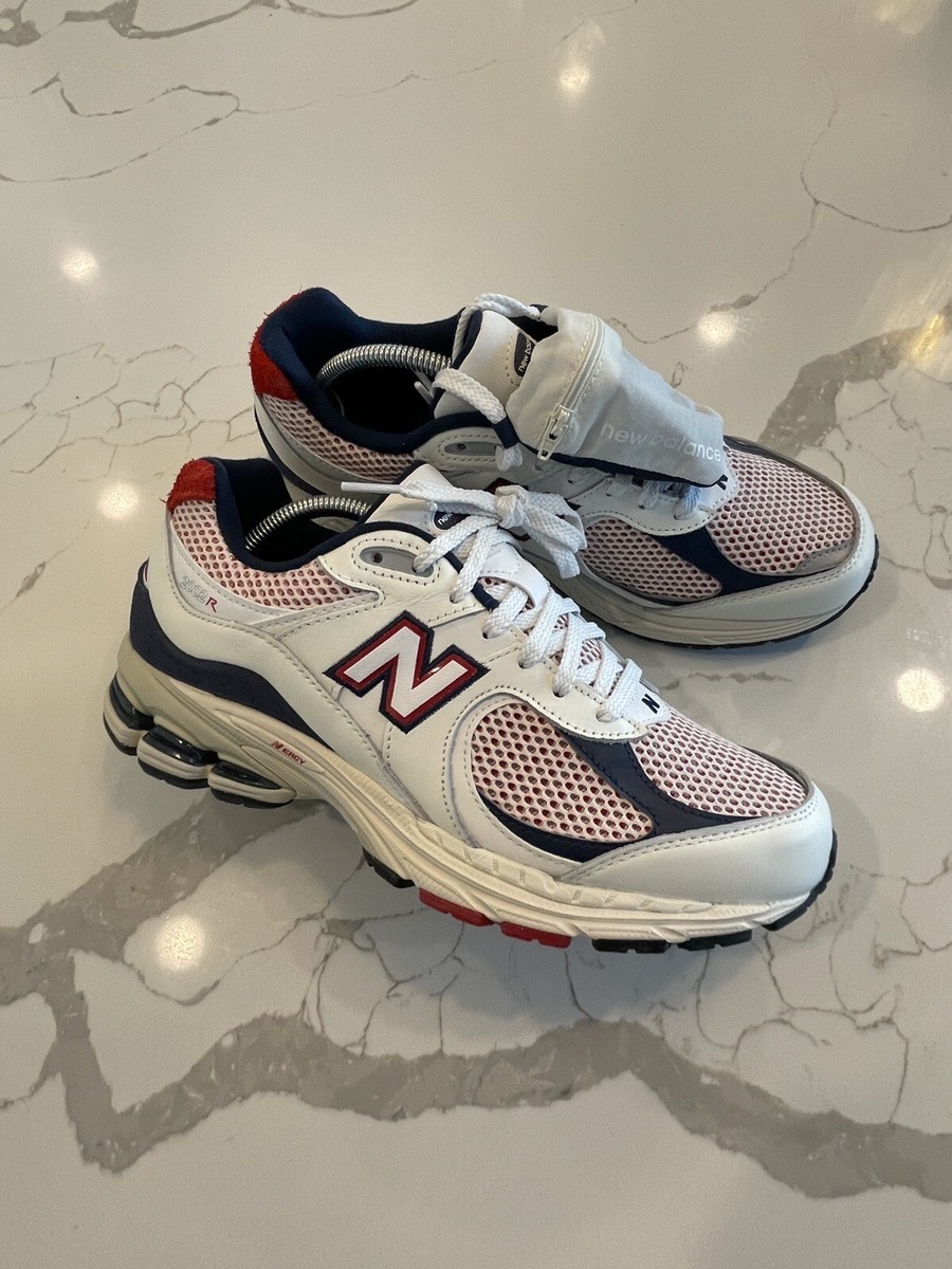 New Balance 2002R Low Pouch White Blue Red USA (M2002RVE) Mens US