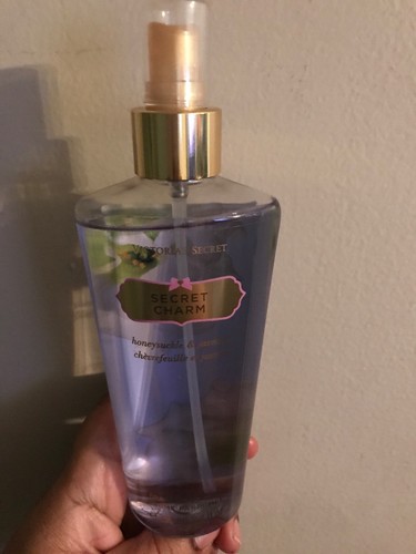 Victoria's Secret Fantasies Fragrance Mist Charm 8.4 Ounce for